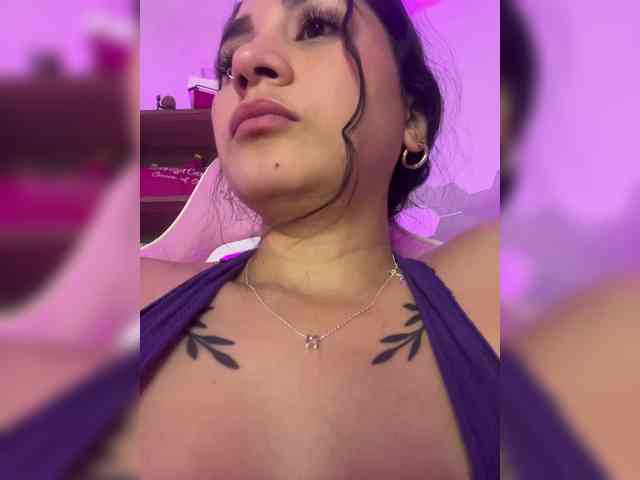 britt-grey webcam