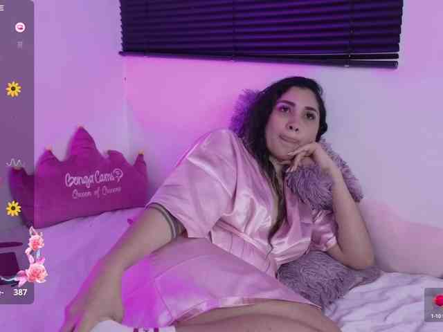 britt-grey webcam