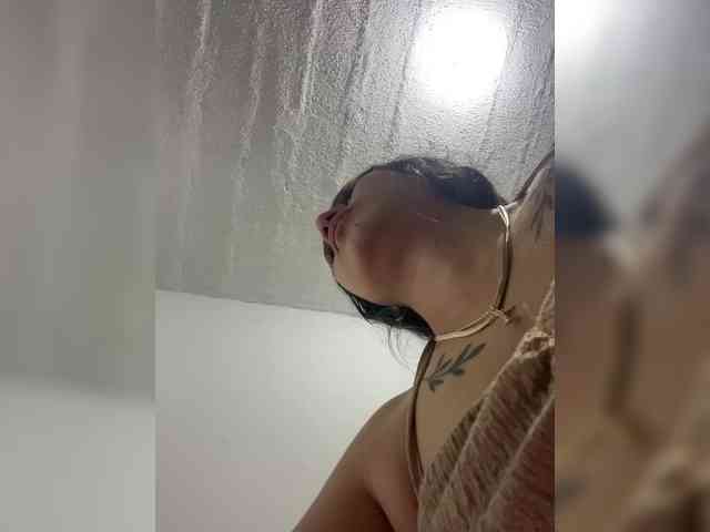 britt-grey webcam