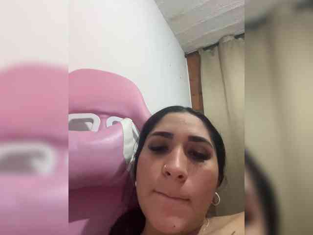 britt-grey webcam