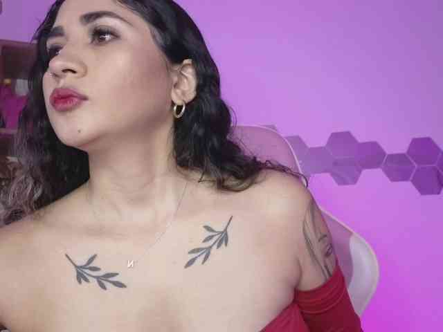 britt-grey webcam