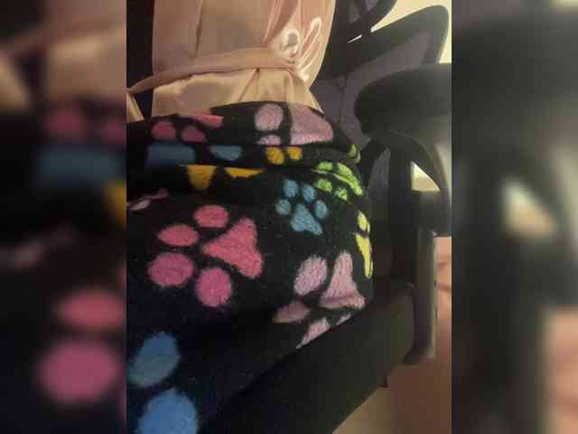 britt-grey webcam