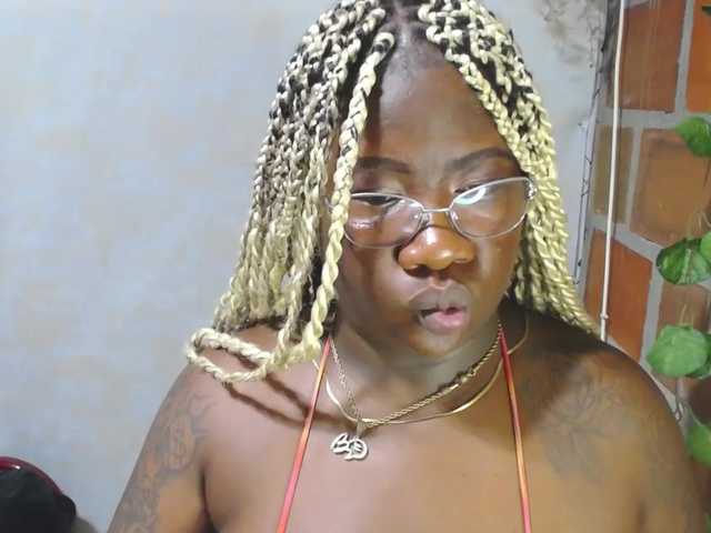 ROOSGONZALEX's BongaCams show and profile