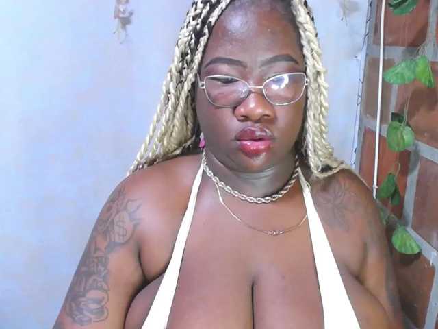 ROOSGONZALEX's BongaCams show and profile