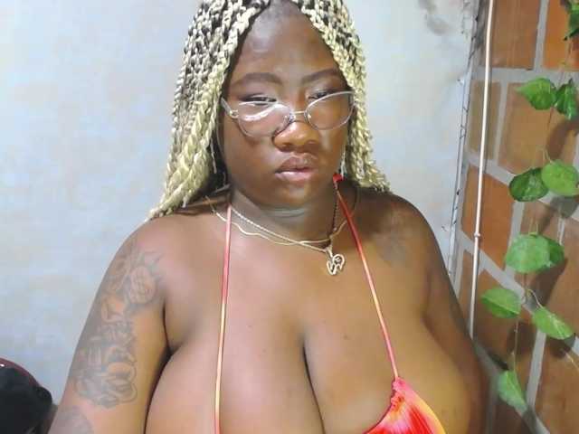 ROOSGONZALEX from BongaCams