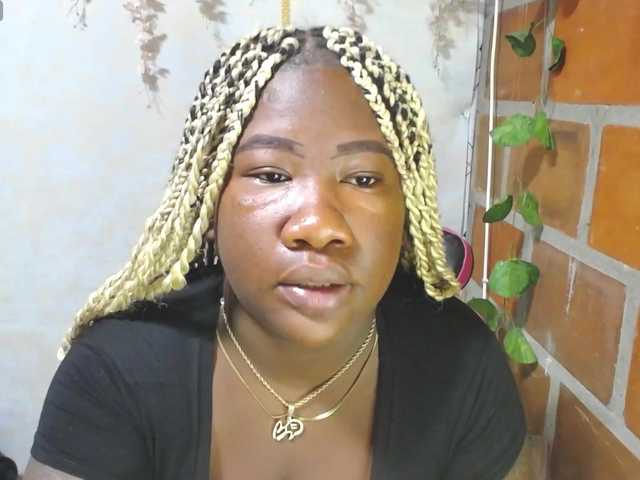 ROOSGONZALEX's BongaCams show and profile