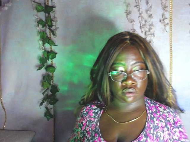 ROOSGONZALEX's BongaCams show and profile