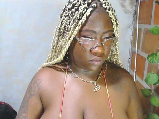 ROOSGONZALEX's BongaCams show and profile