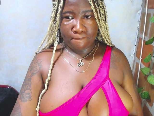 ROOSGONZALEX's BongaCams show and profile