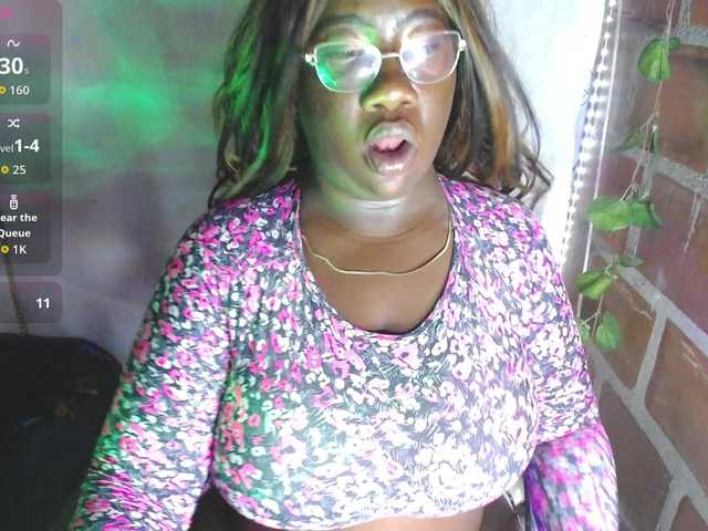 ROOSGONZALEX's BongaCams show and profile