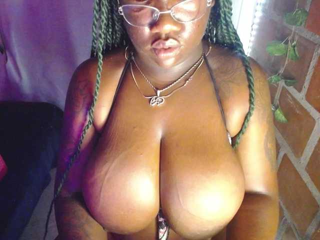 ROOSGONZALEX's BongaCams show and profile