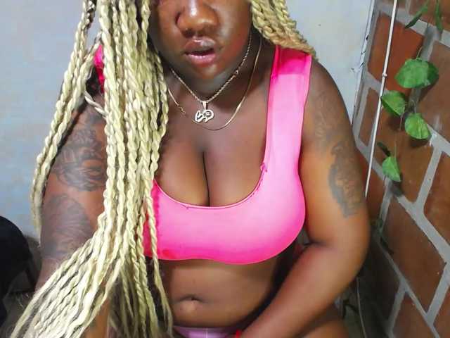 ROOSGONZALEX's BongaCams show and profile