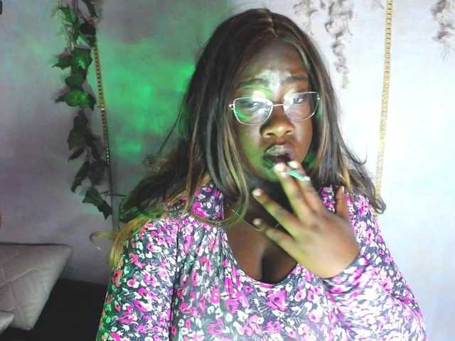 ROOSGONZALEX's BongaCams show and profile