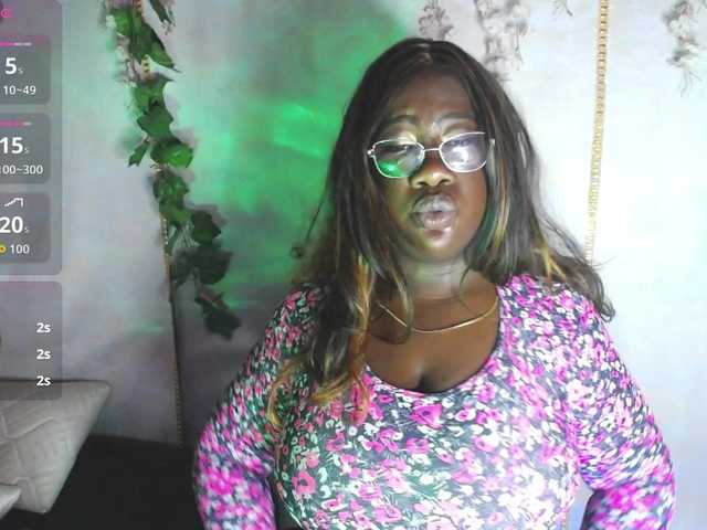 ROOSGONZALEX's BongaCams show and profile