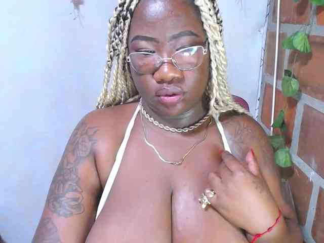 ROOSGONZALEX ROOSGONZALEX