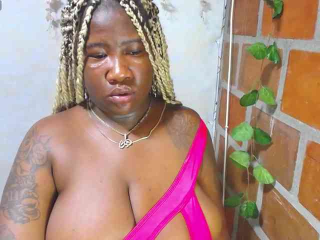 ROOSGONZALEX ROOSGONZALEX