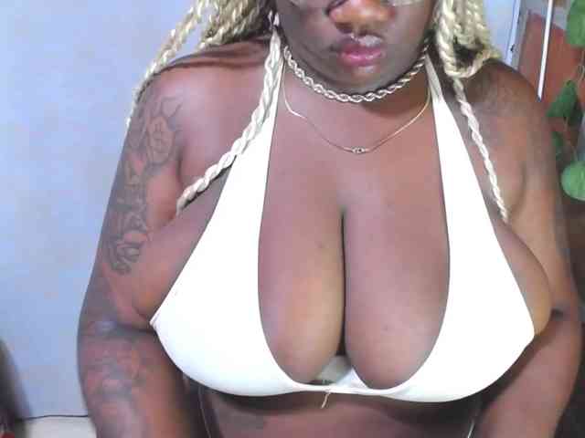 ROOSGONZALEX ROOSGONZALEX