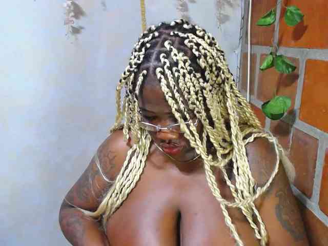 ROOSGONZALEX ROOSGONZALEX