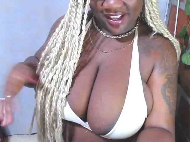 ROOSGONZALEX ROOSGONZALEX