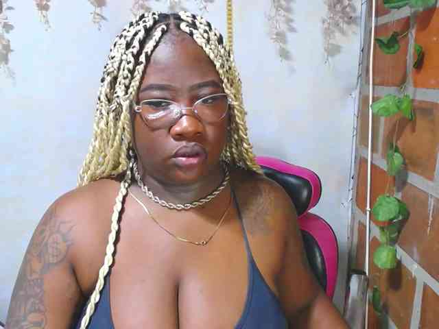 ROOSGONZALEX ROOSGONZALEX