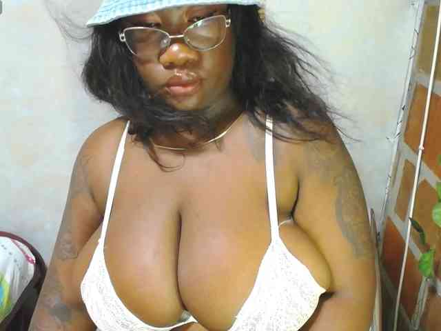 ROOSGONZALEX ROOSGONZALEX