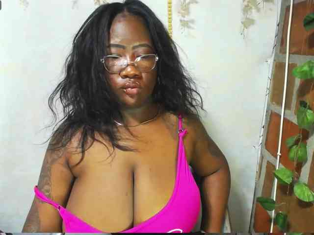 ROOSGONZALEX ROOSGONZALEX