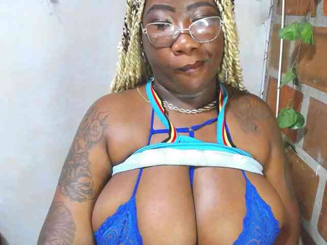 ROOSGONZALEX ROOSGONZALEX