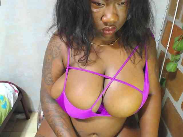 ROOSGONZALEX ROOSGONZALEX