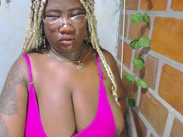 ROOSGONZALEX ROOSGONZALEX