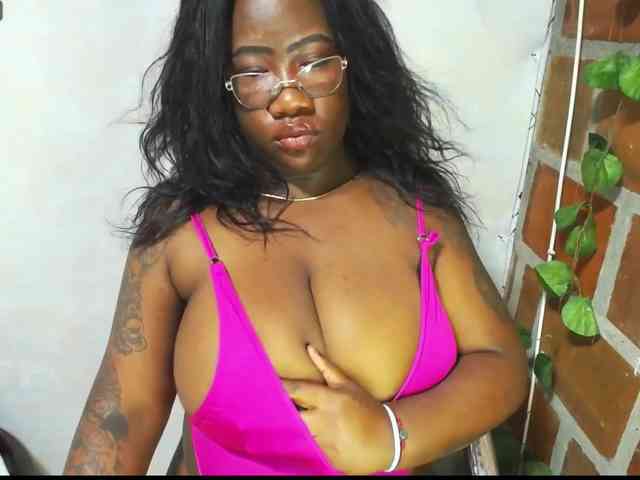 ROOSGONZALEX ROOSGONZALEX