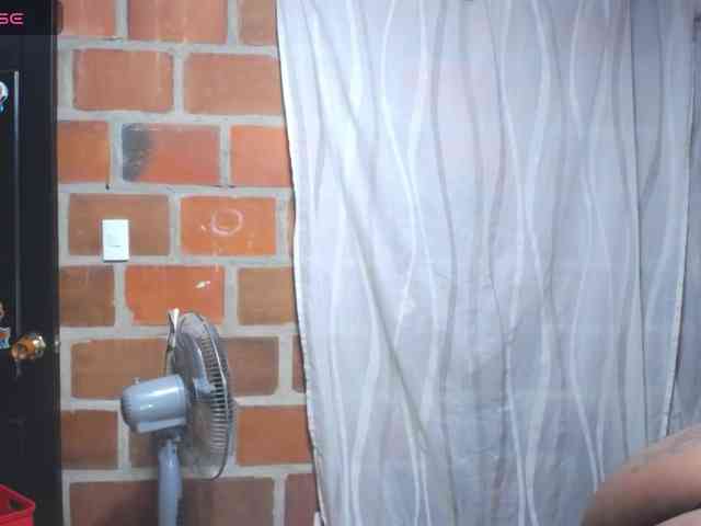 free online chatroom ROOSGONZALEX