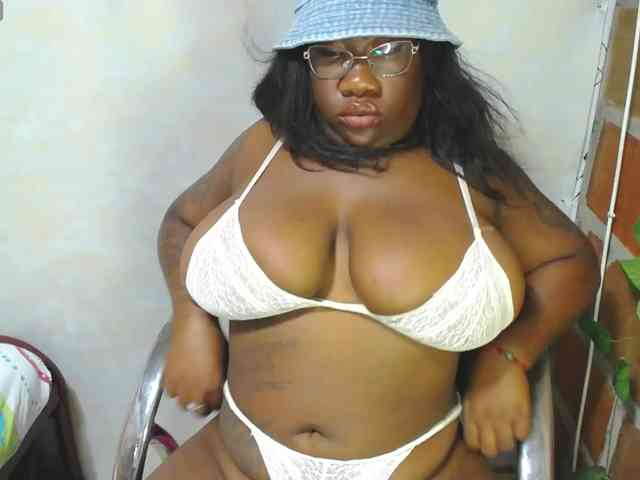 ROOSGONZALEX ROOSGONZALEX