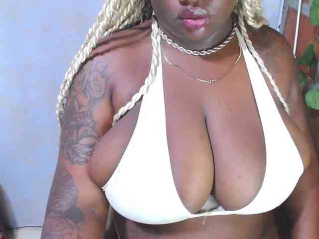 ROOSGONZALEX ROOSGONZALEX