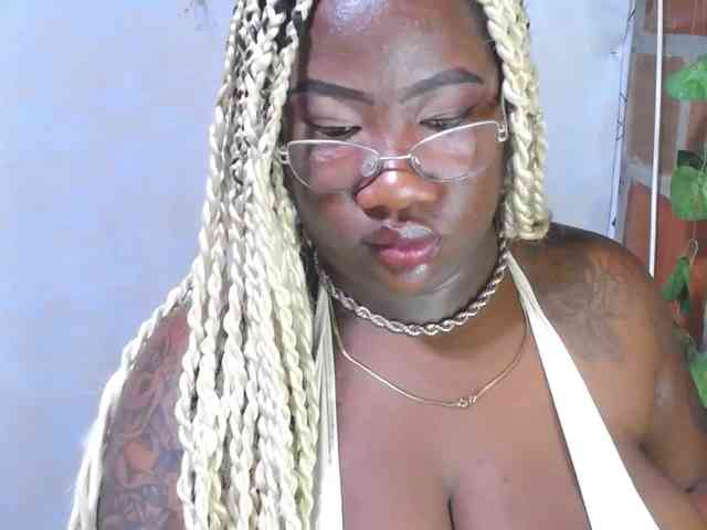 ROOSGONZALEX ROOSGONZALEX