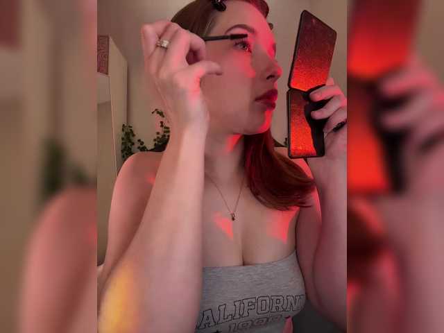 mispopi's BongaCams show and profile