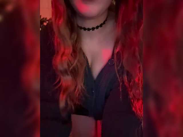 mispopi's BongaCams show and profile