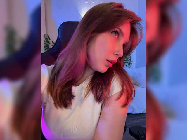 mispopi's BongaCams show and profile