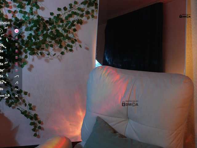 mispopi's BongaCams show and profile