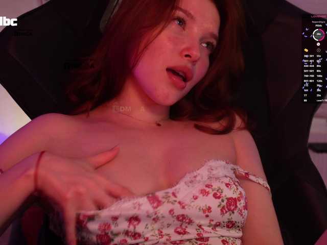 mispopi Live Webcam on BongaCams