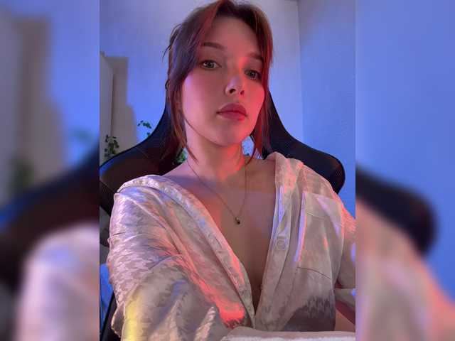 mispopi's BongaCams show and profile