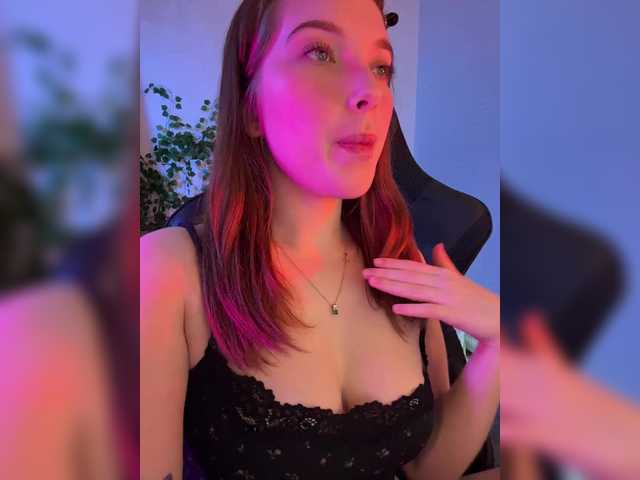 mispopi's BongaCams show and profile