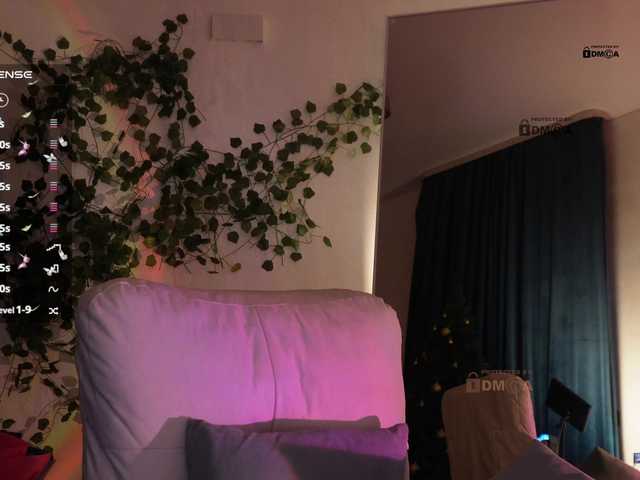 mispopi's BongaCams show and profile