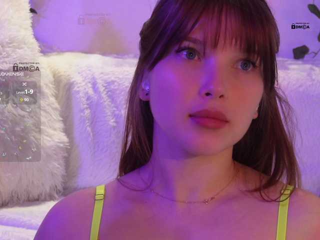 mispopi's BongaCams show and profile