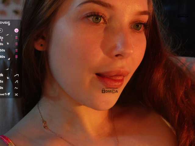 mispopi's BongaCams show and profile