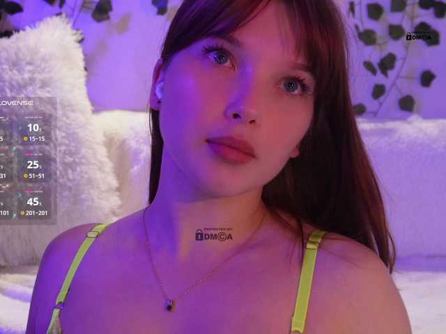 mispopi's BongaCams show and profile