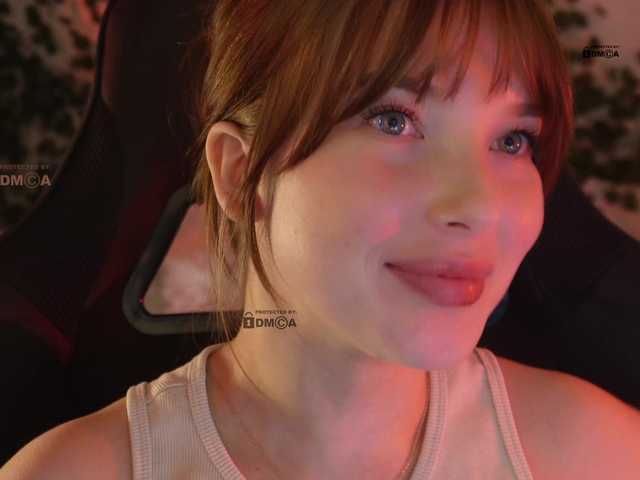 mispopi's BongaCams show and profile