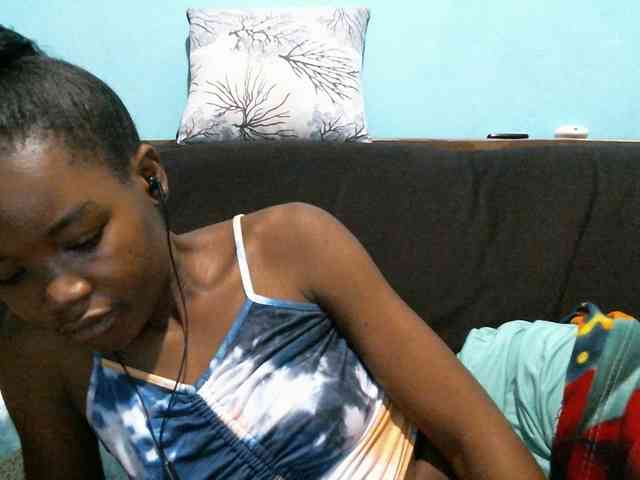 rakisha1 webcam