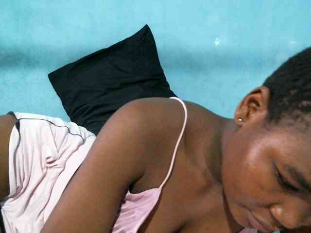 rakisha1 Live Webcam on BongaCams