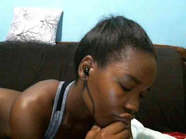 rakisha1 webcam