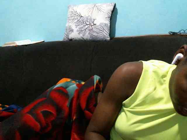 rakisha1 webcam